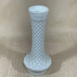 Elegant Randall Milkglass Quilted White Textured Vase